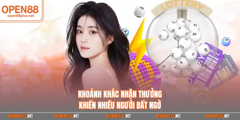 Khoảnh khắc nhận thưởng khiến nhiều người bất ngờ